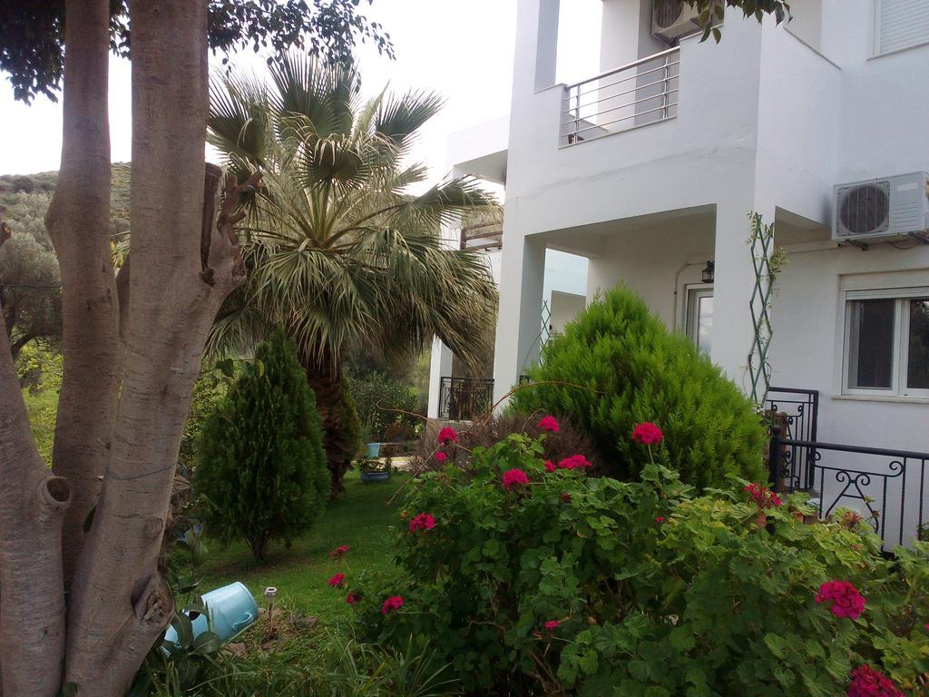 Korfes Apartments Kamilari Ngoại thất bức ảnh